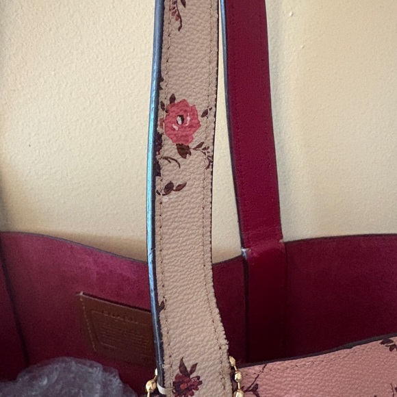 Coach Pink Floral Tote Bag with Classic Design - Picture 6 of 14